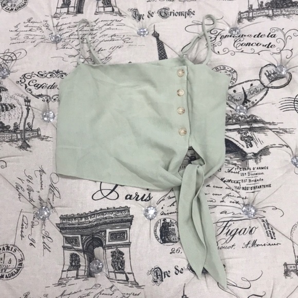 Skylar Rose Front Button Crop Top - Picture 3 of 7